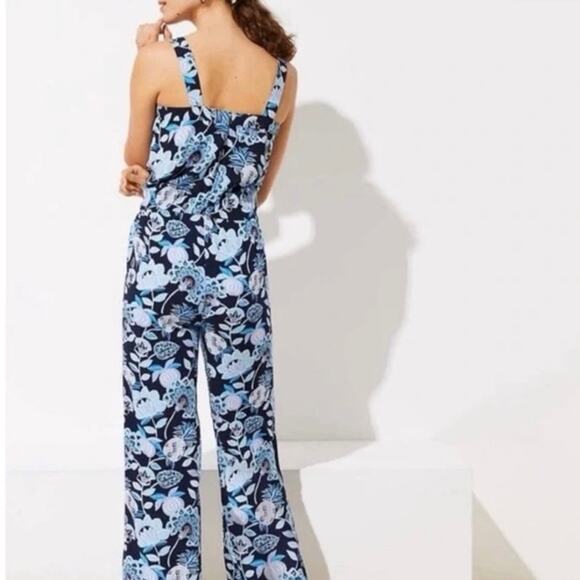 Ann Taylor Loft Jumpsuit Size 8 Blue Floral Print Square Neck Boho Casual Rayon - Picture 3 of 16